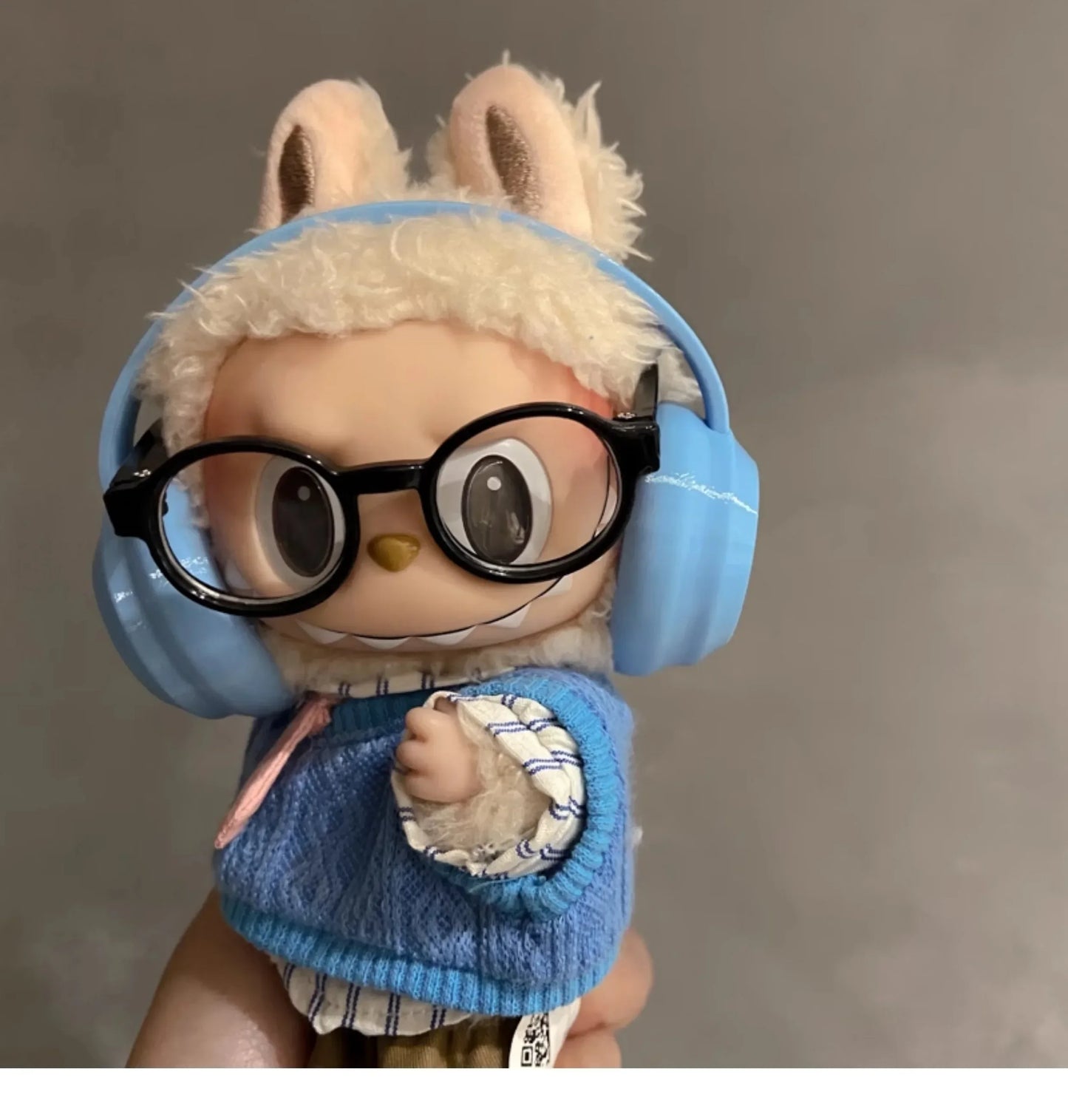 Jammin Out Headphones Accessory